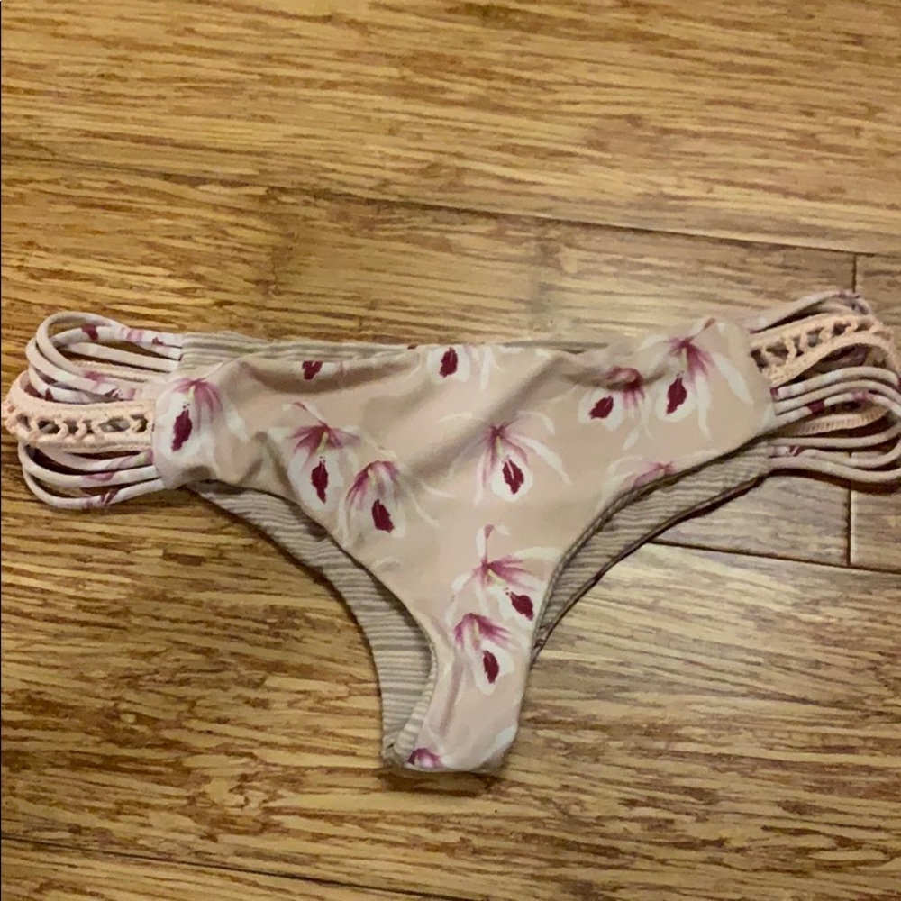 Acacia Pink Bottoms